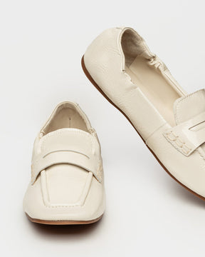 Mocasín Siena en cuero gloss