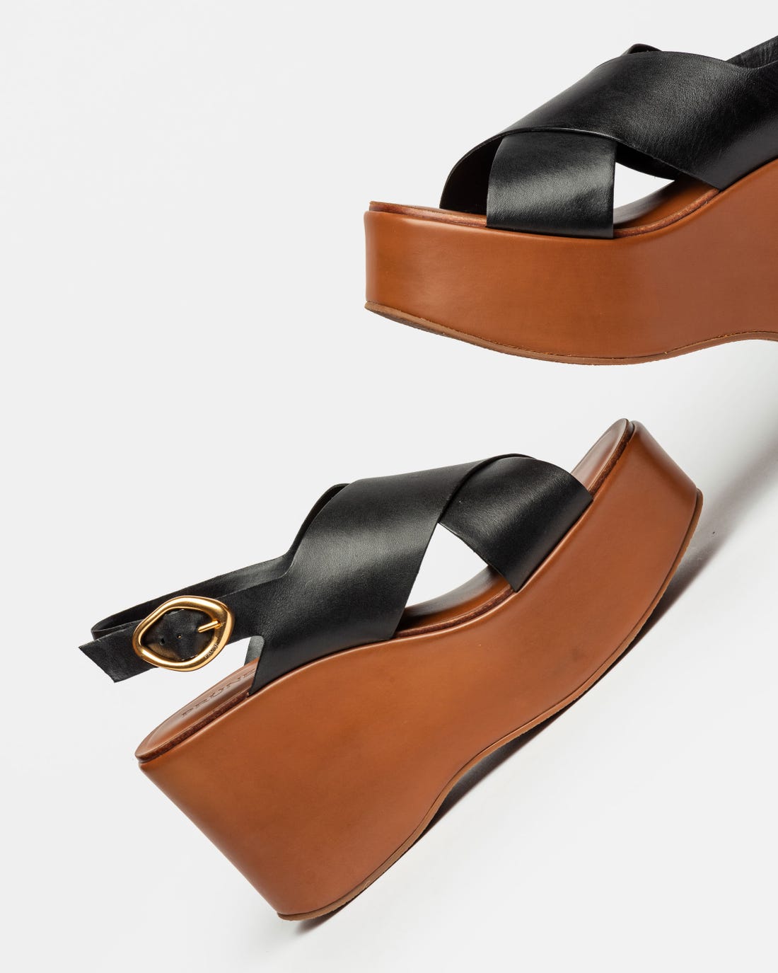 Sandalia alta Eloisa en cuero liso