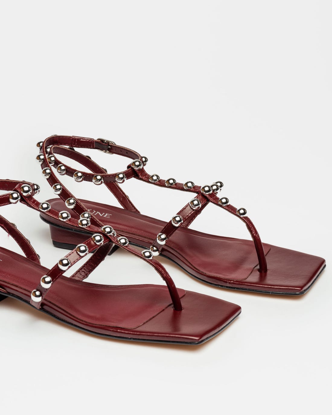 Sandalia baja Aurora en cuero liso